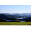 Blick über die Talsperre zum Auersberg (1018 m)